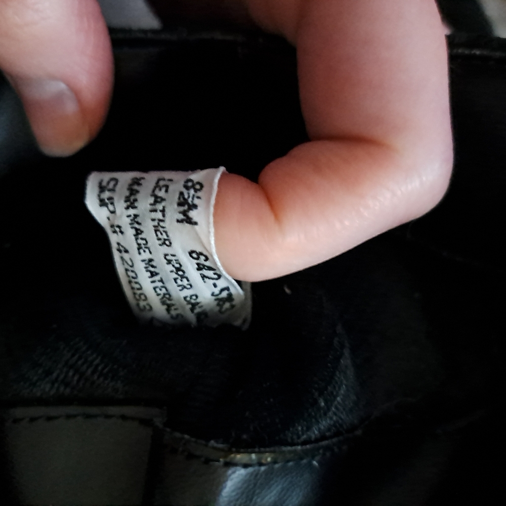 Used black boots - Picture 6 of 12